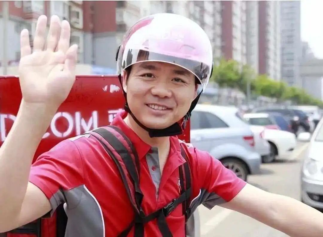 刘强东拼在一线，京东越过山丘
