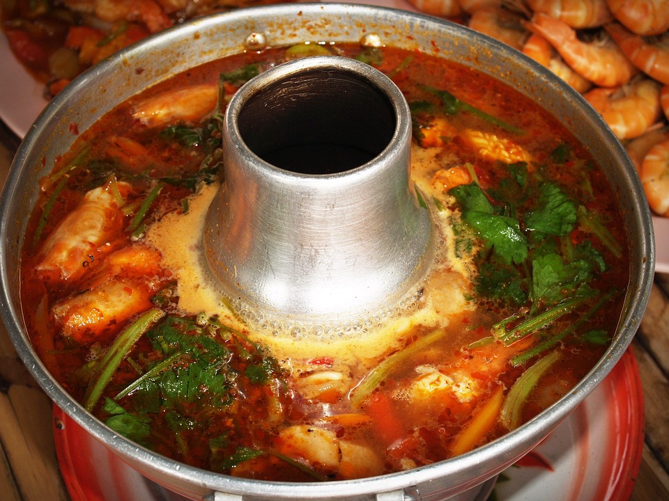 海底撈盯上打工人的午餐，22塊賣自助想干嘛？