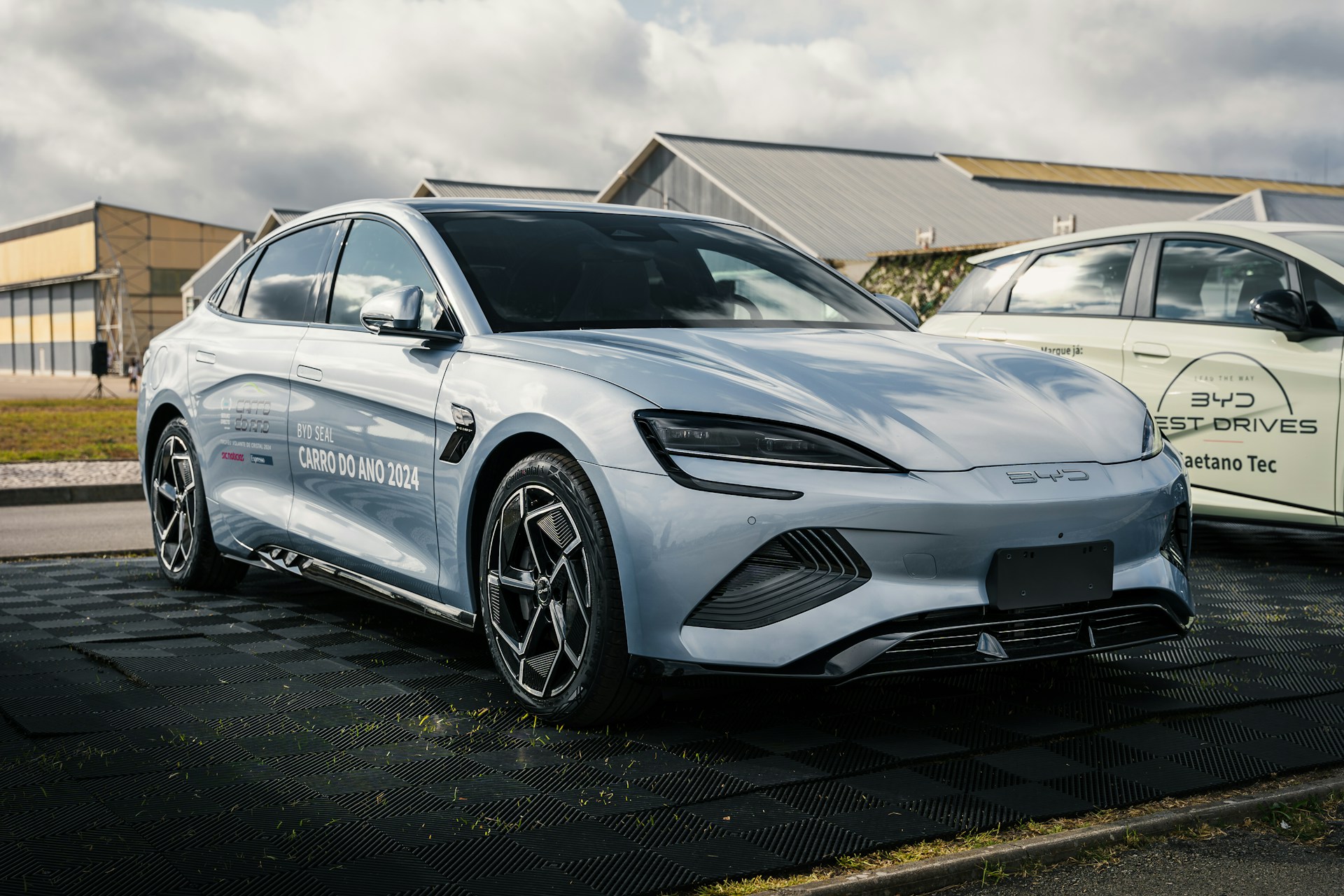 中國燃油車在海外大火？國產(chǎn)燃油車是怎么行的？