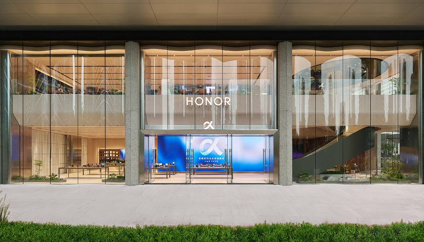 荣耀为何死磕Robot？