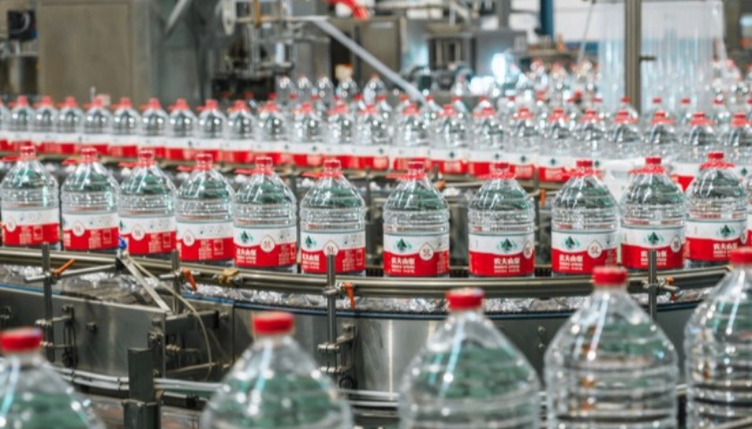 农夫山泉等到天亮时刻