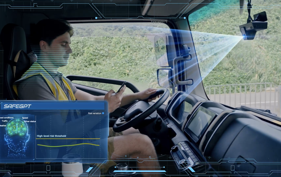 商用车AI解决方案龙头两年股价大涨200%，锐明技术前三大股东减持近4.6亿元后赴港上市