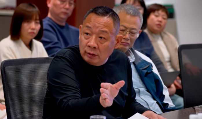 房东“暴力涨租”，“吓跑”胖东来