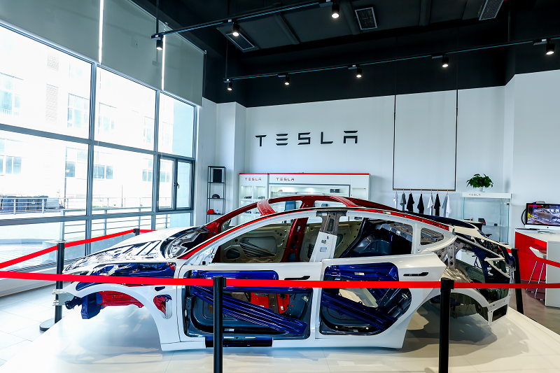 临港特斯拉中心首迎科技碰撞秘密宏图再获铁粉
