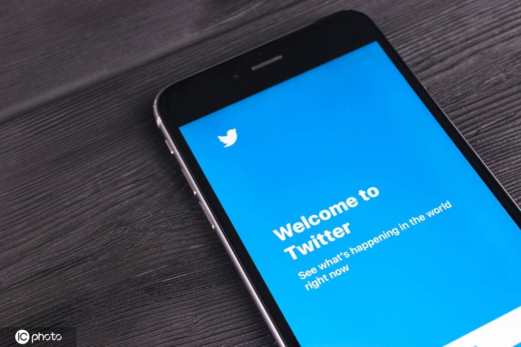 马斯克指责推特在收购交易中存在欺诈行为，推特随即否认