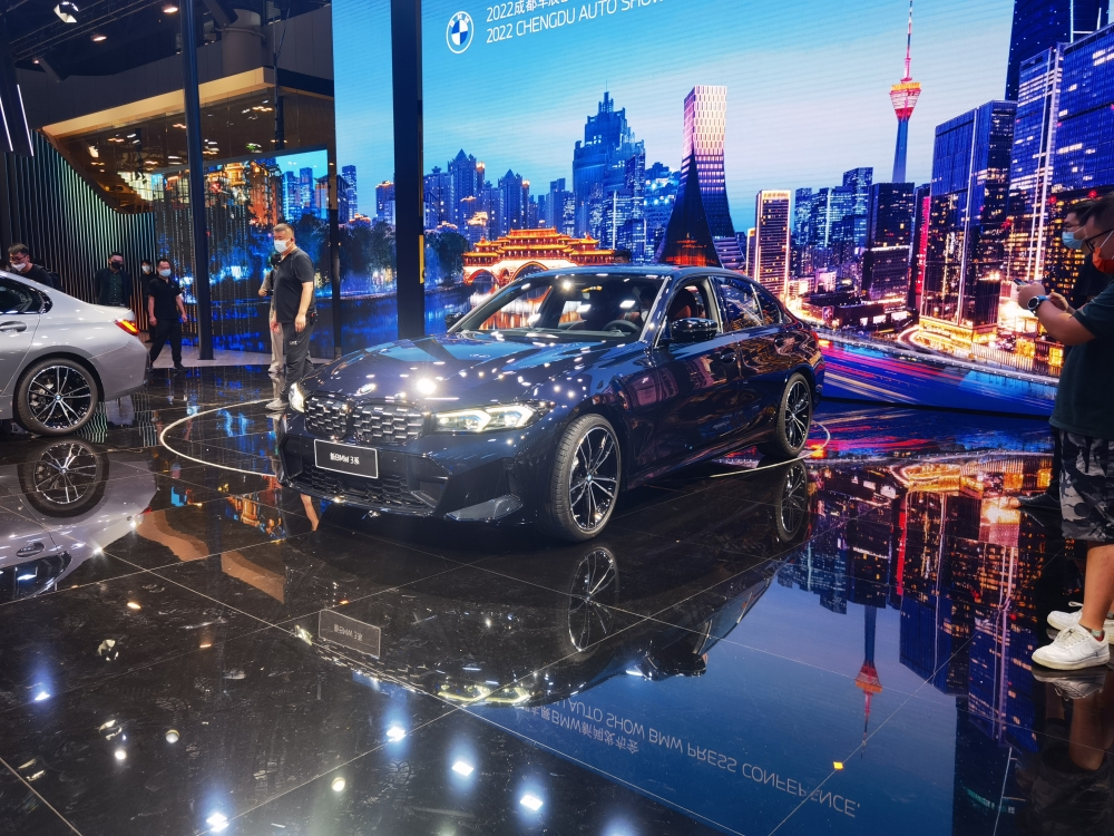 成都车展新款宝马3系上市