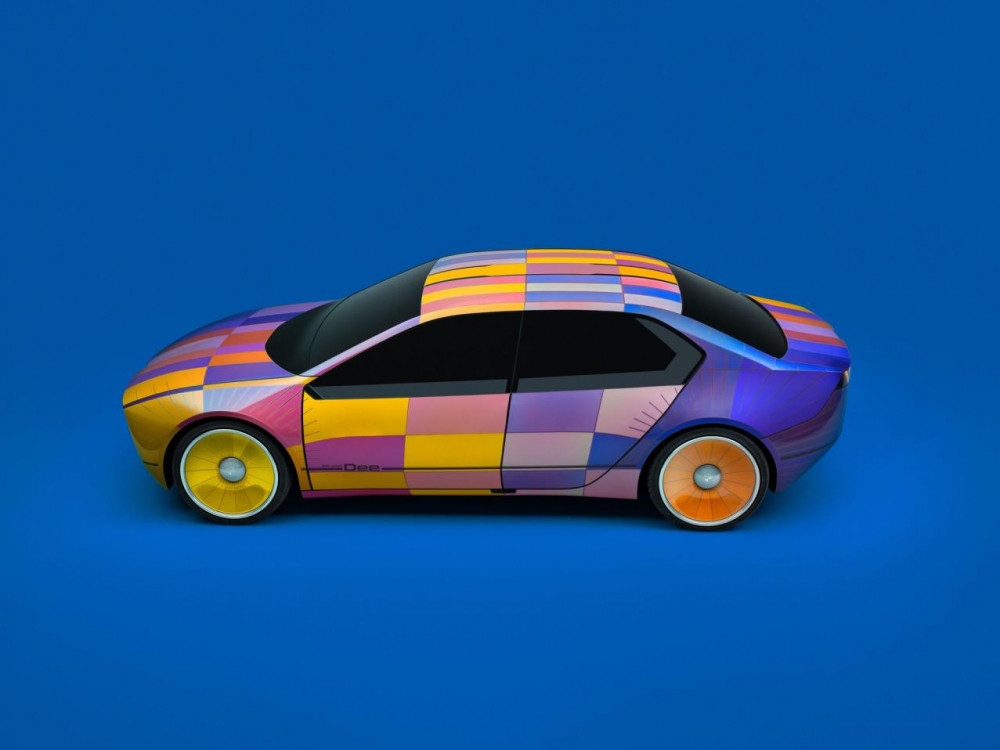 宝马集团在2023年CES展示前瞻数字化未来 BMW i 数字情感交互概念车（Dee）全球首发