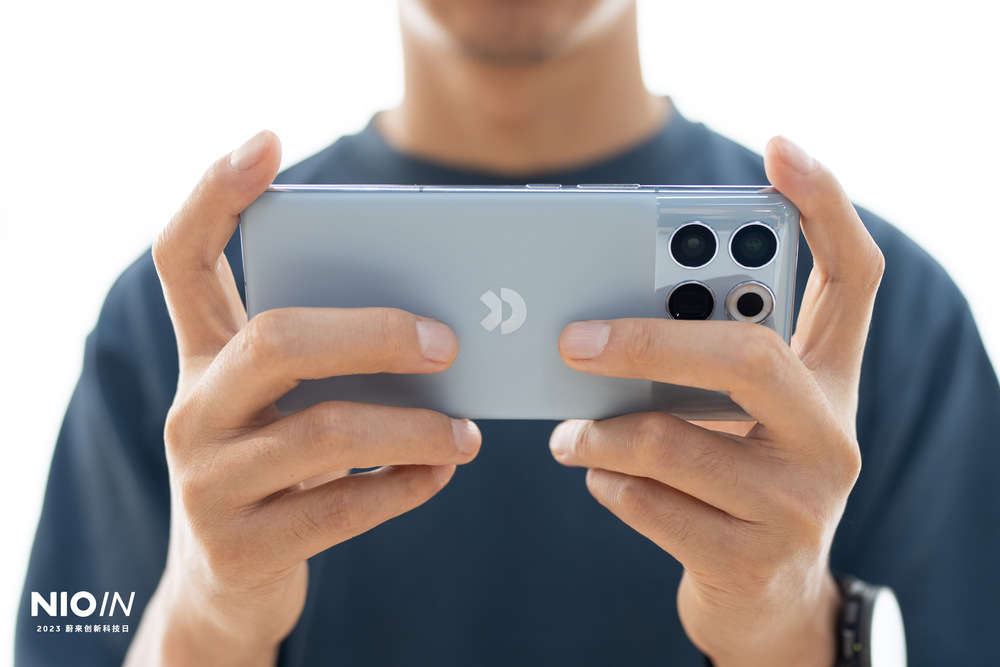蔚来APP iOS版本大面积闪退，客服回应