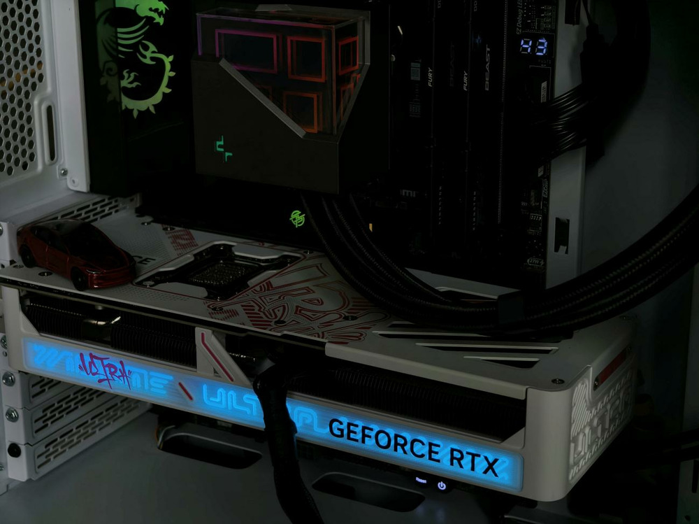 主流玩家再一次狂欢：七彩虹iGame GeForce RTX 5070 Ultra W OC 12GB评测