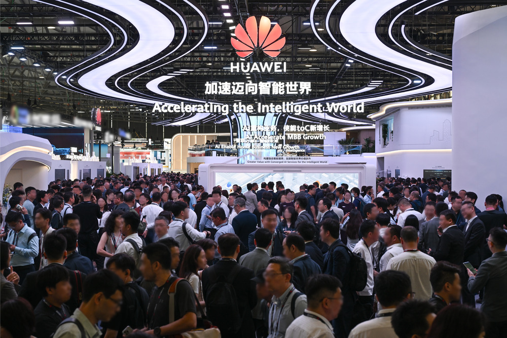 華為助力全球運(yùn)營商加速發(fā)展5G-A，共筑AItoX新價值