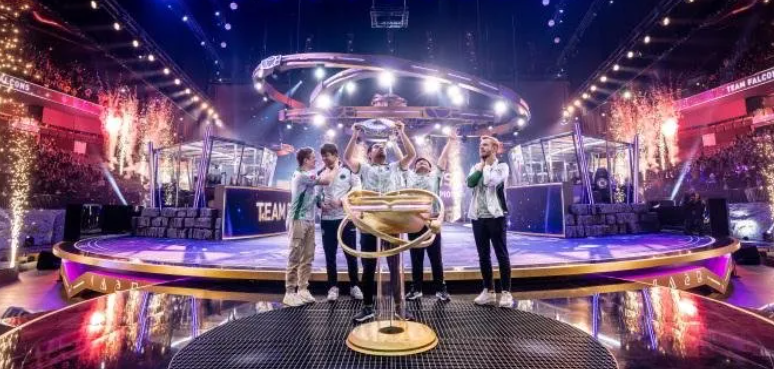 《DOTA2》TI14 中国队憾负；《原神》新角色着装暴露遭举报； iPhone 17 首搭自研WiFi芯片｜Do早报
