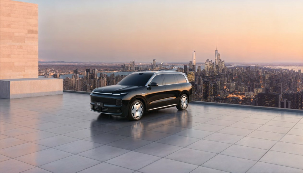 零跑 D19 豪華旗艦 SUV 亮相：增程版純電續(xù)航 500km