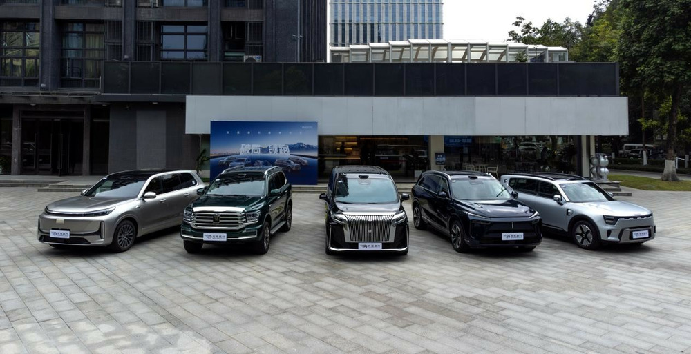 元戎启行携合作车型亮相广州车展：量产交付20万辆，10月单月市占率近40%