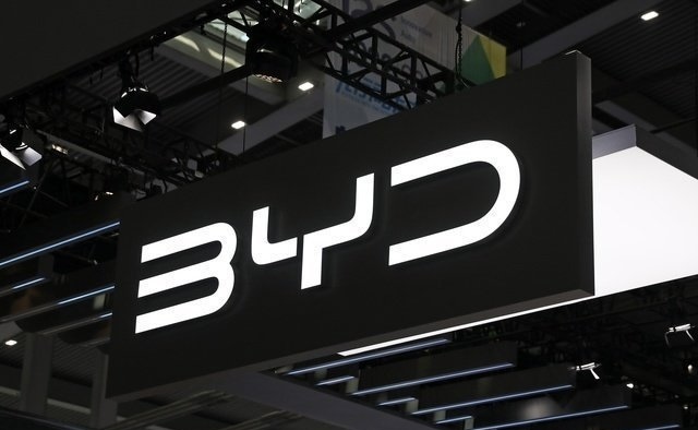 1-11月海外销量超90万辆，比亚迪全球化迈向百万里程碑