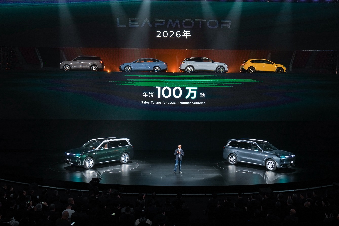 十年技术长跑迎来全面收获期，零跑十周年交出超硬核成绩单