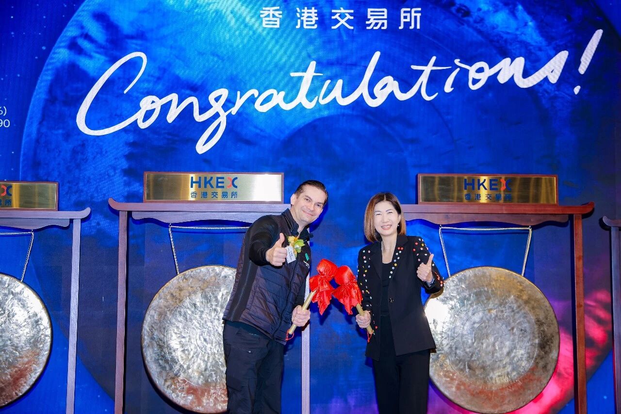 英矽智能今日港股上市，市值突破171亿港元