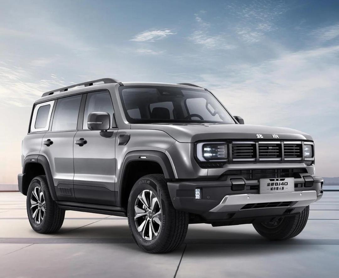 北京越野 BJ40 燃油巨幕版 1 月 27 日上市