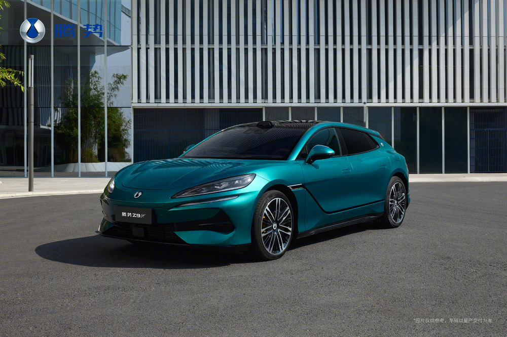 比亚迪全新腾势 Z9GT 外观公布：全新峡湾绿配色、智驾小蓝灯