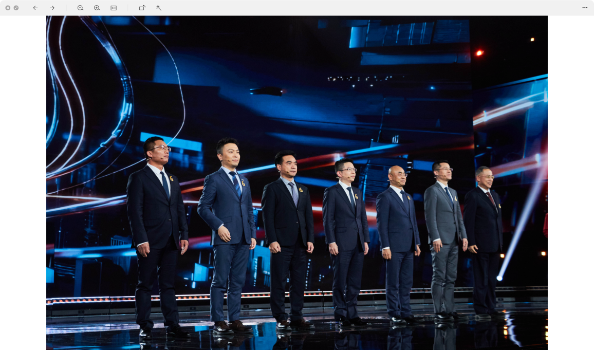 央视认证混动全栈唯一入选方案！岚图岚海智能超混荣膺2025汽车风云创新案例