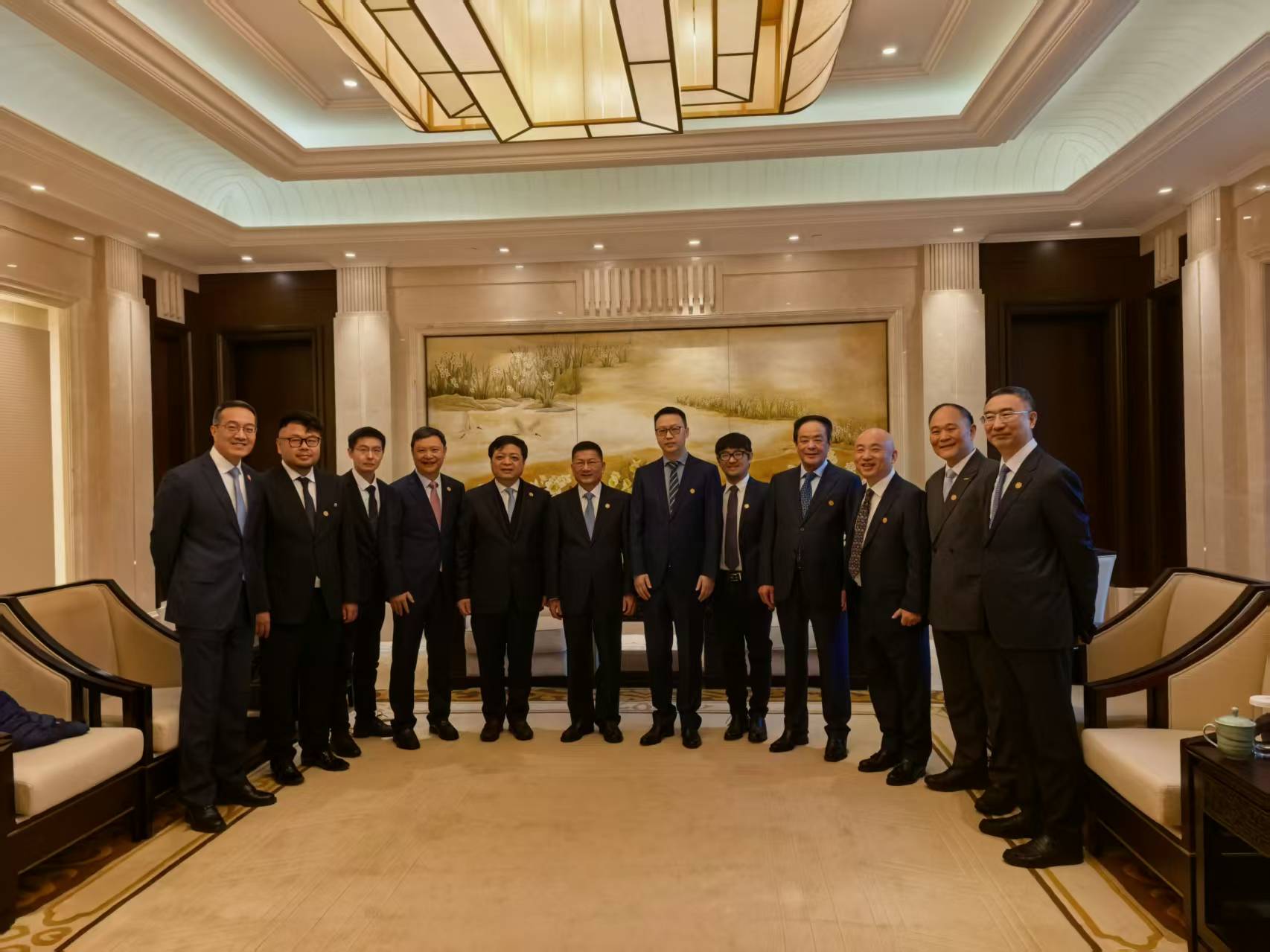 德国总理访杭与多家中企交流，宝马零跑高层深度畅聊