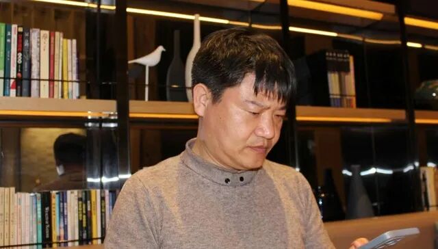 疑似刻意碰瓷式打假，反诈老陈抖音账号被封