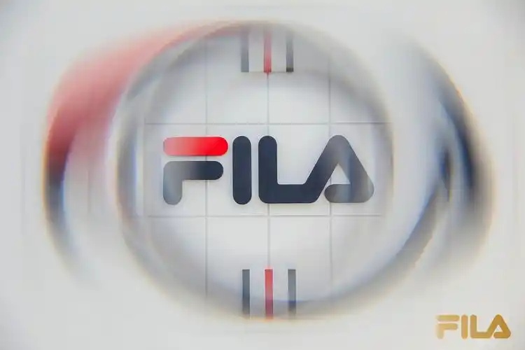 FILA推出全新ECHAPPE跳跳鞋