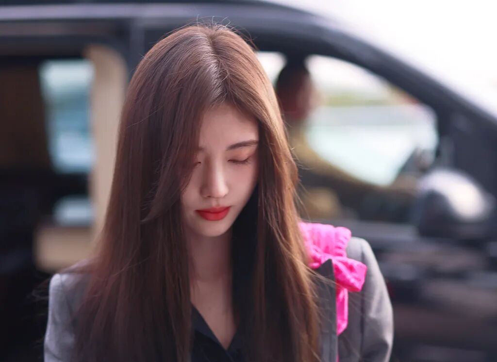 丝芭传媒实名举报鞠婧祎涉嫌巨额偷税漏税