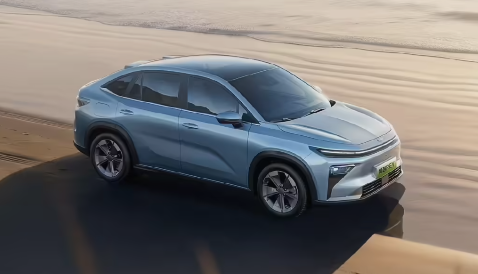 吉利博越 REV 增程 SUV 上市：限时价 10.79 万元起