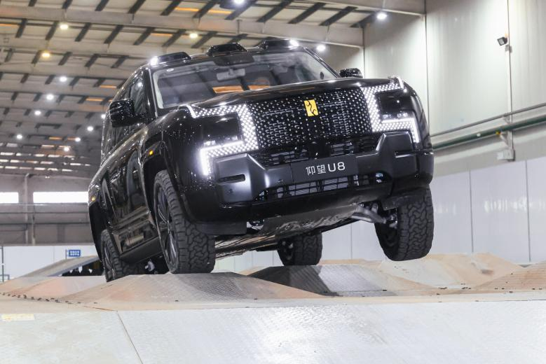 把“天门山”搬进厂房，仰望U8以极致练兵场打磨硬核实力