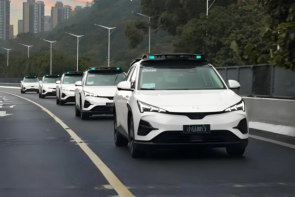小马智行2026 Q1财报：Robotaxi单季收入创新高，上调全年收入与车队规模目标