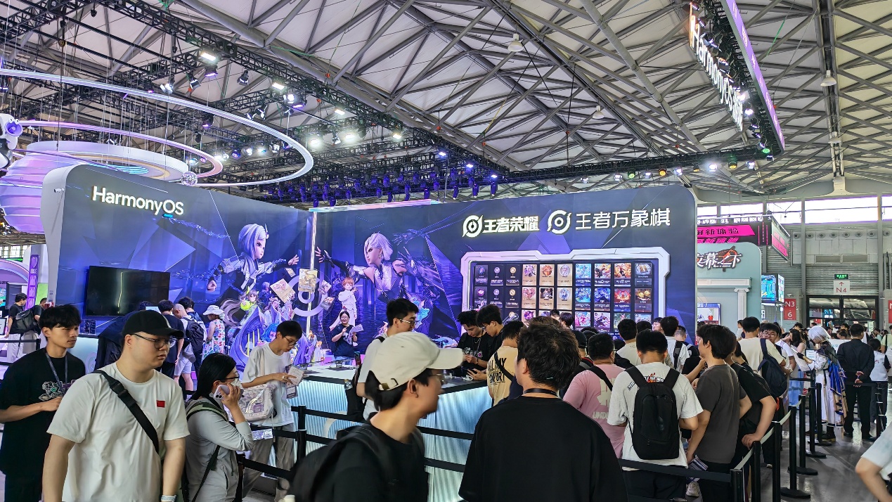 从碰一碰快传到全场景互动，鸿蒙在CJ2026展示如何让游戏变得更好玩