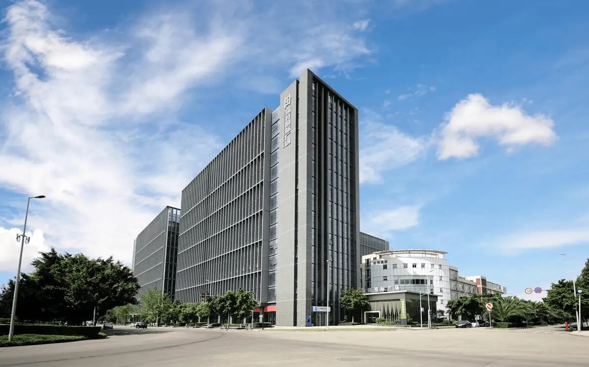 海特高新回应组织百人“抢夺公章”：大股东伪造文件、拒不执行裁决